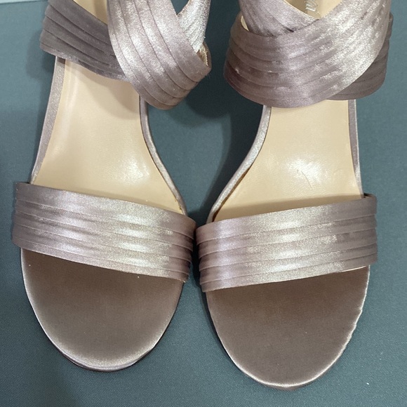 Jacqueline Ferrar Taupe Fabric Heel - Picture 11 of 15